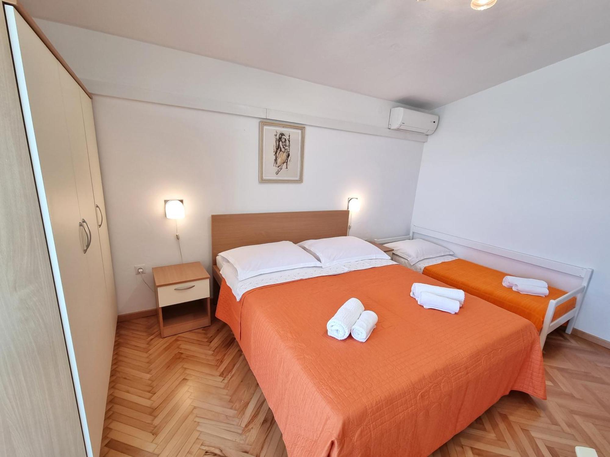 Apartmani Dalija Tučepi Eksteriør billede